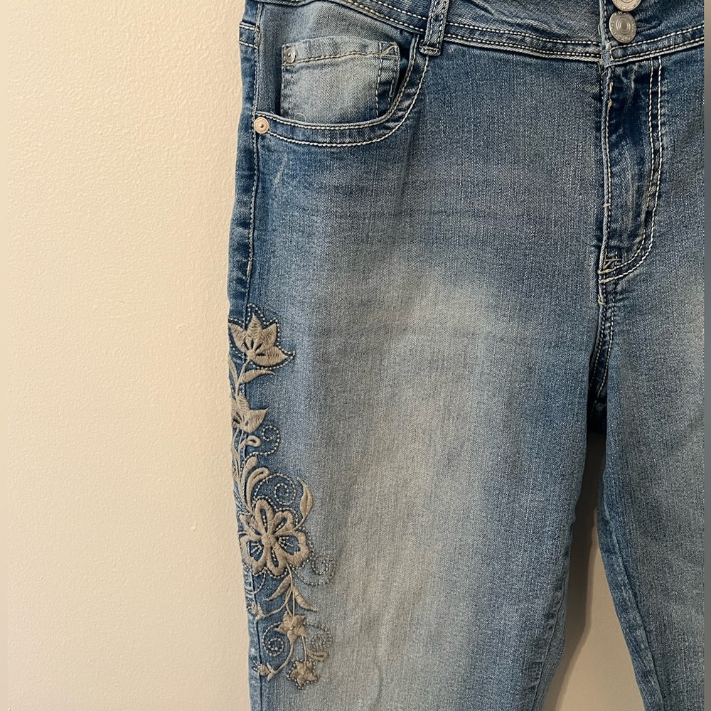 24hr SALE 🔥 Light Blue Embroidered Beige Floral Design Boot Cut Jeans